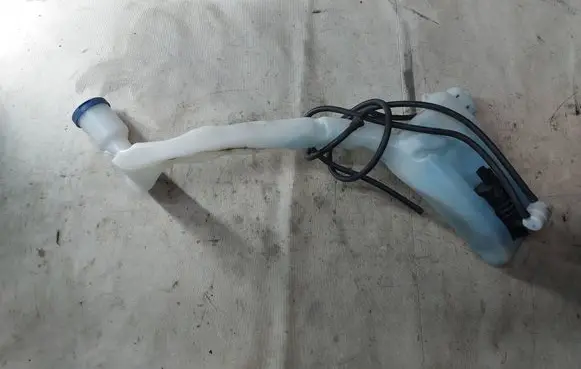 Citroen C4 Cactus Windshield washer fluid reservoir/tank 9801973680 78662B08