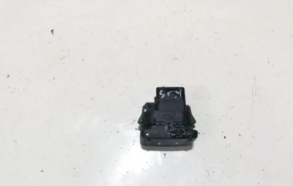 Ford Focus Front door window switch trim 