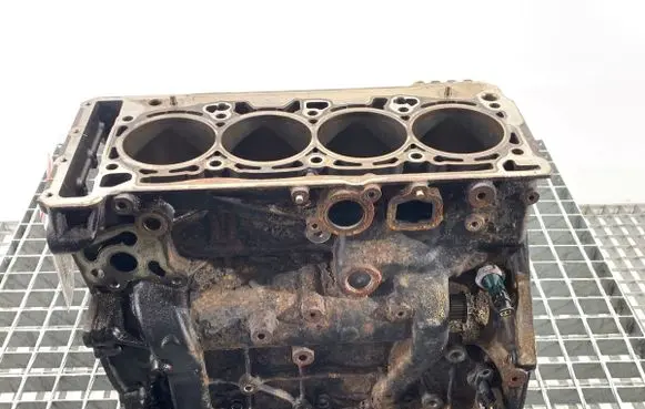 Volkswagen PASSAT B8 Engine block 06Q103023A