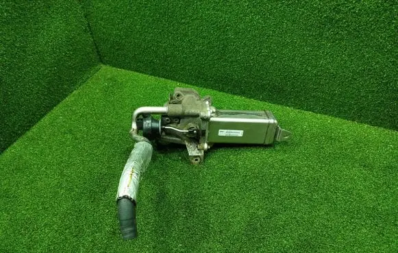 Renault Master III EGR valve cooler 147355889R MM11888