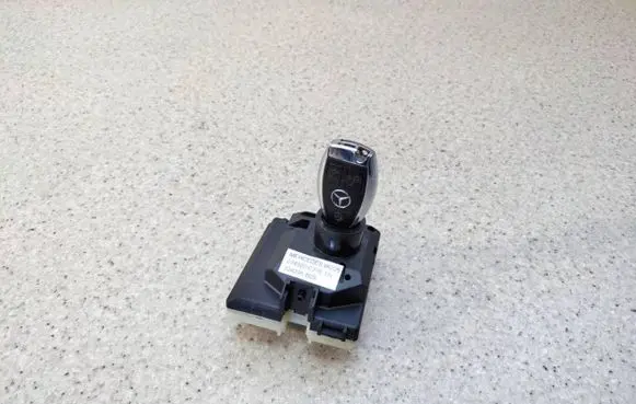 Mercedes-Benz C W205 Ignition lock A2229003512