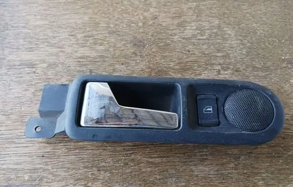 Volkswagen Golf IV Front door interior handle 4839113 839113