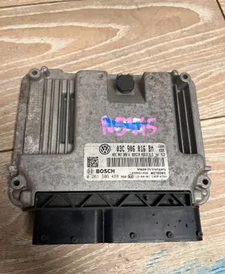 Volkswagen Golf VI Engine control unit/module 03C907309A 03C906016BM 0261S06488