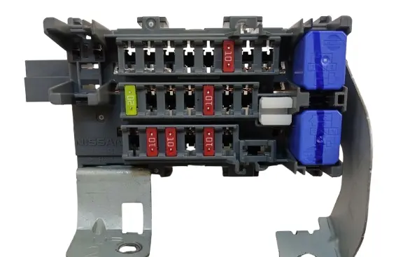 Nissan Juke I F15 Fuse box set