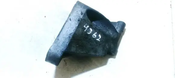 Nissan Almera N16 Engine mounting bracket