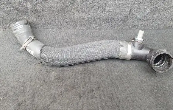Audi A7 S7 4G Engine coolant pipe/hose 4G0121049L
