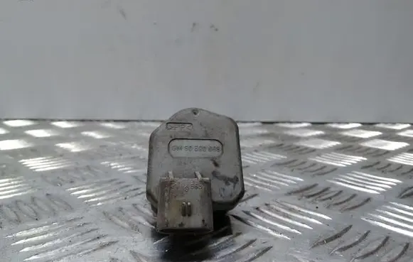 Opel Astra G Headlight level adjustment motor 90590665