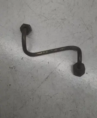 BMW 5 E39 Fuel injector supply line/pipe 