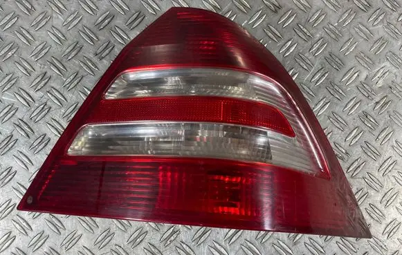 Mercedes-Benz C W203 Rear/tail lights