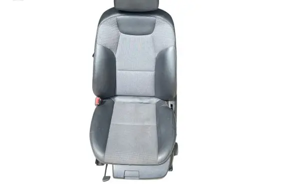 Mercedes-Benz C W204 Front driver seat
