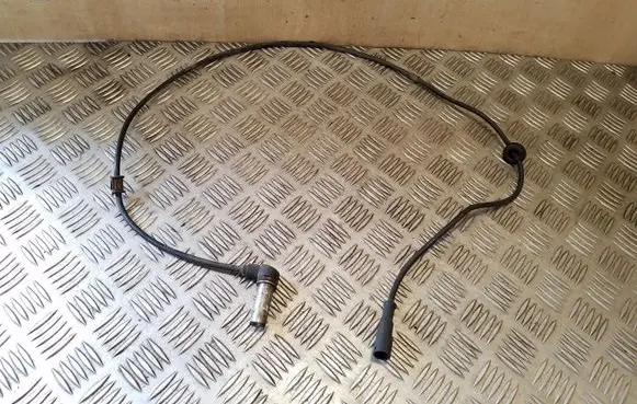 Audi A6 S6 C4 4A ABS brake wheel speed sensor 4A0927807