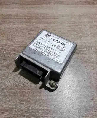 Volkswagen Golf III Airbag control unit/module 1H0959656