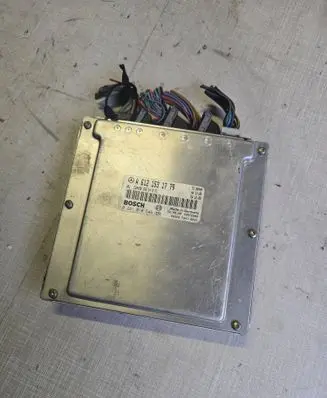 Mercedes-Benz ML W163 Engine control unit/module A6121531779 28RTE000 0281010546