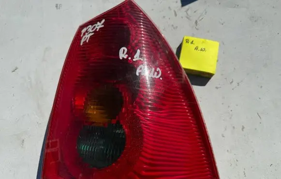 Peugeot 307 Rear/tail lights 89026191 89026933
