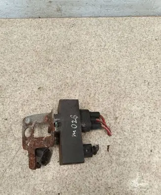 Coolant fan relay