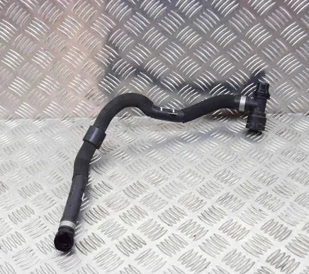 Engine coolant pipe/hose