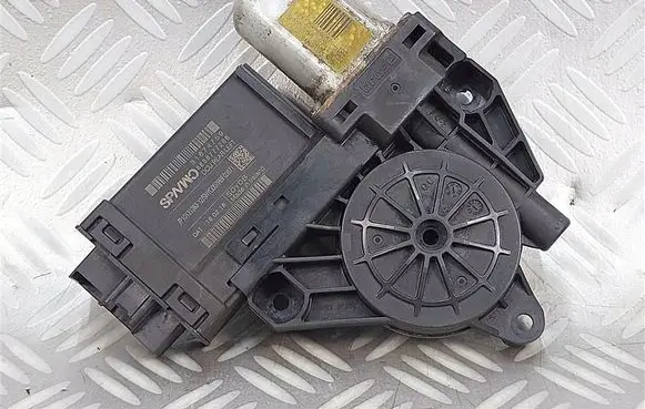 Volvo XC40 Rear door window regulator motor 31674759