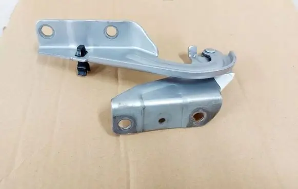 Mitsubishi ASX Engine bonnet/hood hinges
