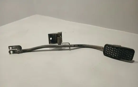 Toyota Land Cruiser (BJ70) Accelerator throttle pedal
