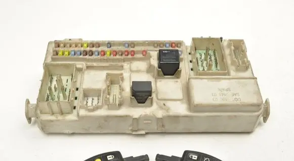 Volvo V50 Fuse box set 30728906