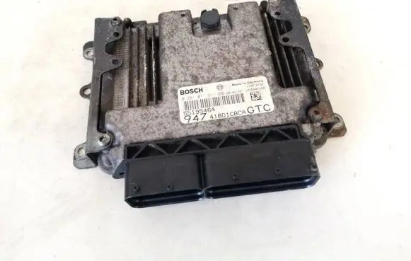 Alfa Romeo GT Engine control unit/module 55195464 0281011511