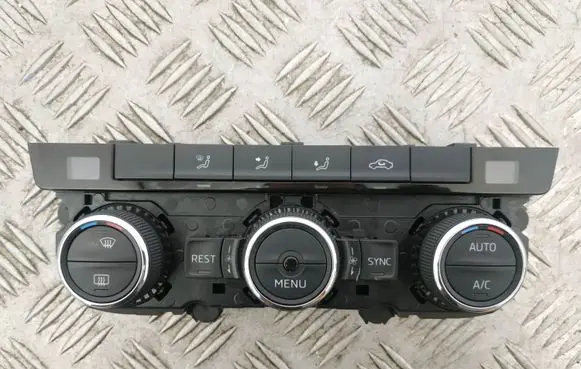 Skoda Superb B8 (3V) Interior fan control switch 3V0907044ED