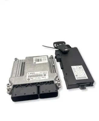 BMW 1 E82 E88 Engine ECU kit and lock set 7811700 0281015043 030277759