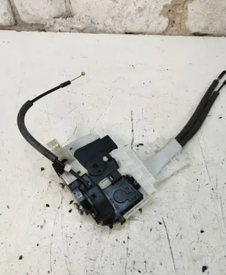 Hyundai ix35 Front door lock