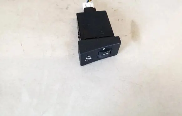 Hyundai Santa Fe Headlight level height control switch 933702b000 93370-2b000