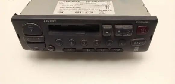 Renault Modus Radio/CD/DVD/GPS head unit KEHM1066ZRN02 KEHM1066