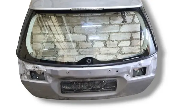 Subaru Legacy Tailgate/trunk/boot lid