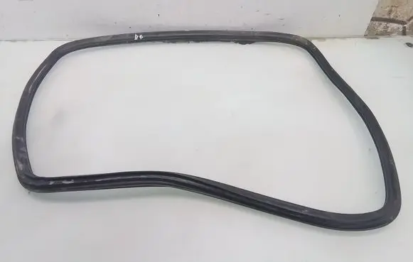 Nissan Terrano Rubber seal rear door 