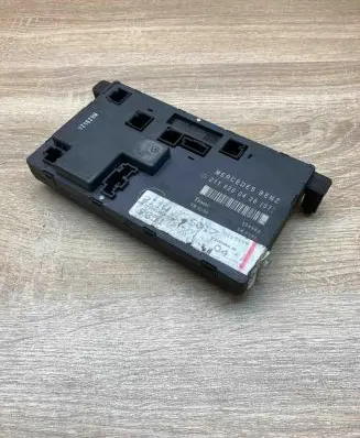 Mercedes-Benz E W211 Door control unit/module 2118200426 356802