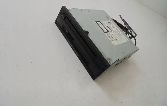 Volkswagen Golf VII Radio/CD/DVD/GPS head unit FA0300016A 5G0035820A
