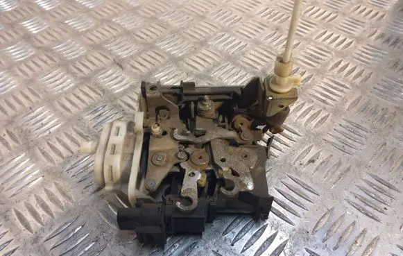 Audi A8 S8 D2 4D Front door lock