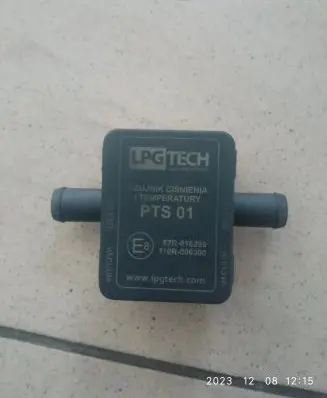 Subaru Legacy Exhaust gas pressure sensor 67R016299 110R006300
