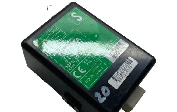 Toyota RAV 4 (XA30) Door control unit/module 8974042020 618239000
