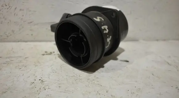 Audi A4 S4 B6 8E 8H Mass air flow meter 074906461B