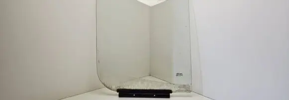 Ford Transit Front door window glass four-door 43R00022 DOT32M41AS2