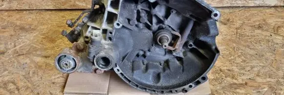 Peugeot 106 Manual 5 speed gearbox 20CE21