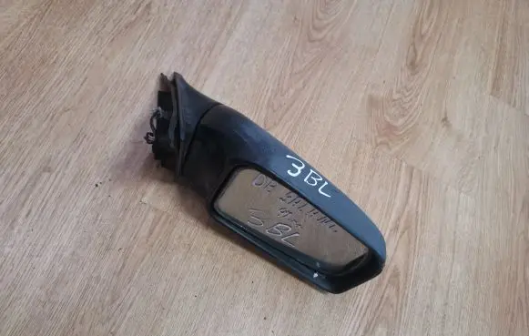Mitsubishi Galant Front door electric wing mirror 00749 02749