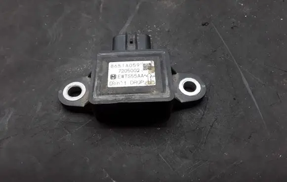 Mitsubishi Pajero ESP acceleration yaw rate sensor 8651A059 7207003 EWTS55AA