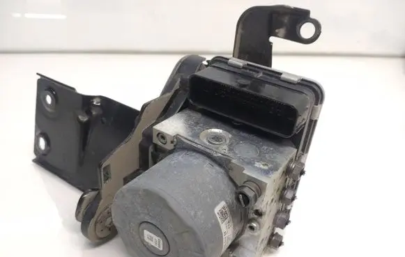 Volkswagen Tiguan ABS Pump 5Q0614517EF 5q0614517ef 5q1614235e
