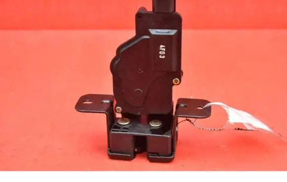 KIA Sorento Tailgate/trunk/boot lock/catch/latch