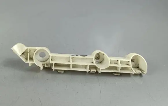 Mitsubishi Outlander Front bumper mounting bracket
