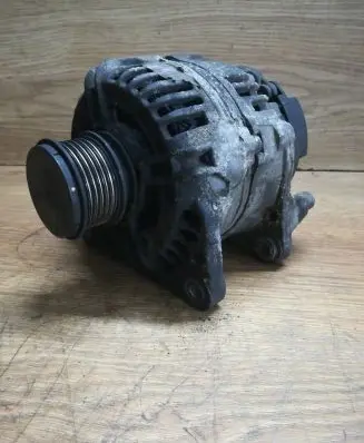 Volkswagen Golf IV Generator/alternator RJ12017 YY11451
