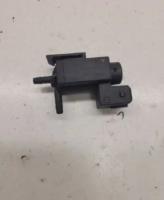 Valve vacuum