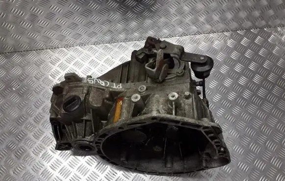 Chrysler PT Cruiser Manual 4 speed gearbox 04668909AE