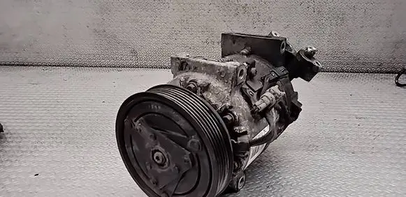 Renault Laguna III Air conditioning (A/C) compressor (pump) 8200898810B 0070560123