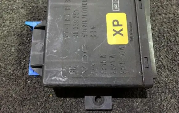 Opel Calibra Light module LCM 90339251